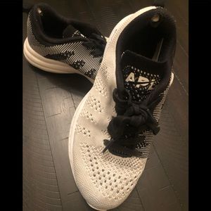 APL TECHLOOM PRO W ATHLETIC SHOES WHITE/BLACK PROPELIUM SIZE 6